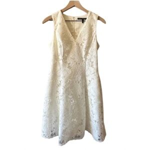 Women's 2 WHBM White Eyelet Sleeveless Dress Vneck Embroidered Lace